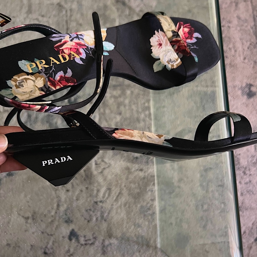 🆕 PRADA calzature donna st. camellia silk black floral sandal